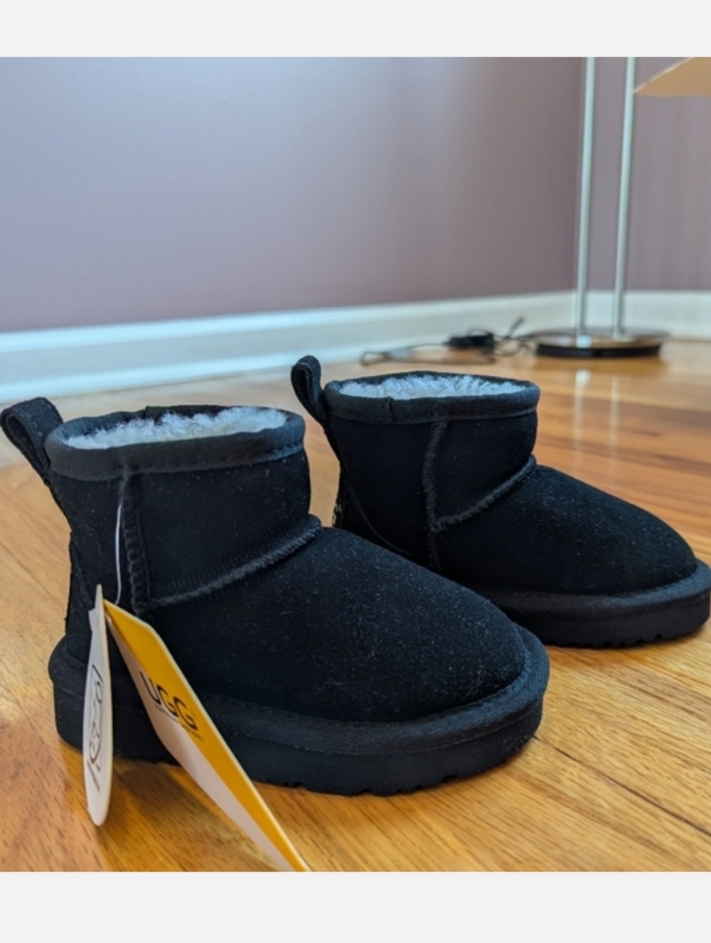 NWT Ugg Australian Shepherd Kids Mini boots